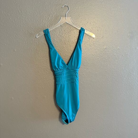 La Blanca Island Goddess Cross Back Mio One Piece Size 8 - Picture 2 of 8